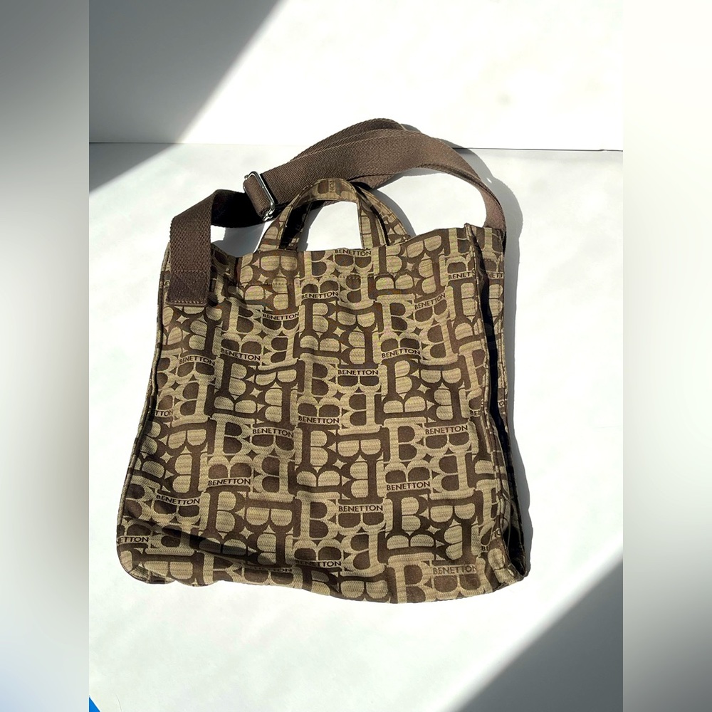 Benetton Unisex Medium Tote/ Crossbody Bag